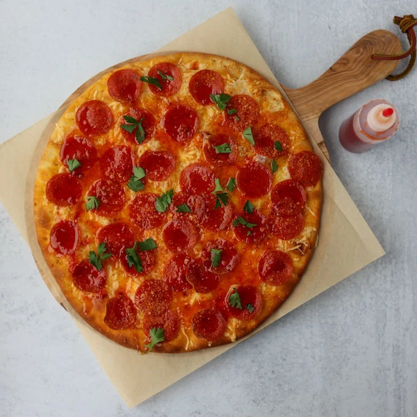 hot honey pepperoni pizza