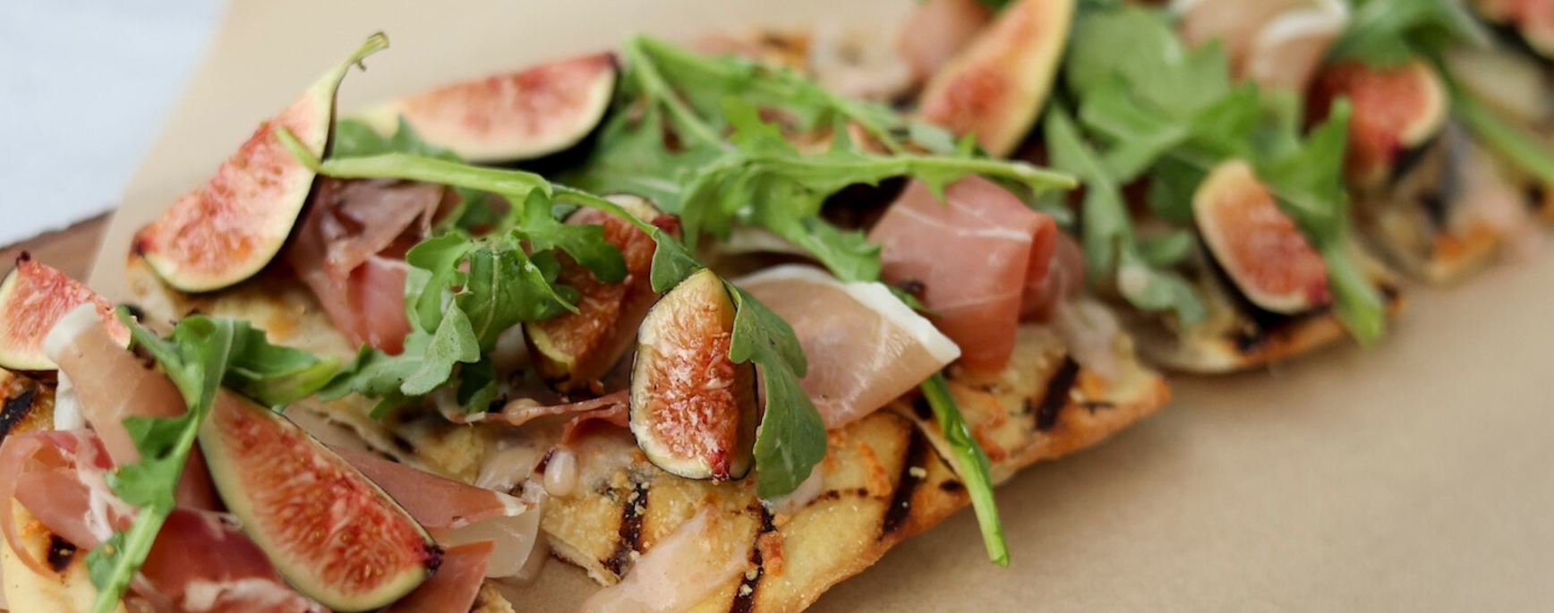 Fig Prosciutto Flatbread Recipe